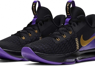 purple and gold basketbal shoes/