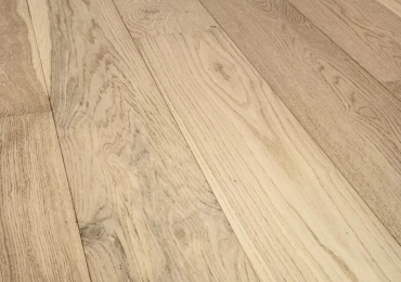 Get the best White Oak Engineered Floor from Glowry Collection